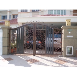 Swing Gate